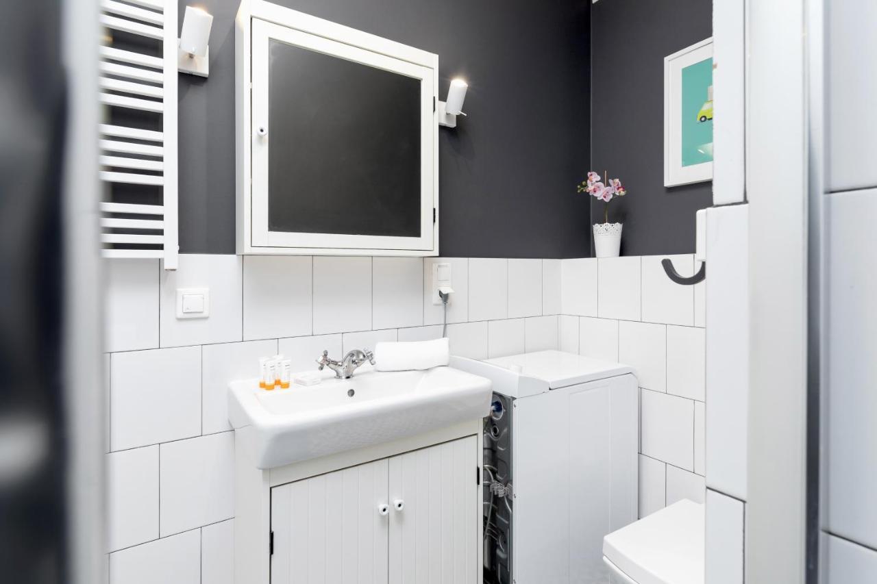 Premium Apartment Ludwinowska Kraków by Renters Exterior foto